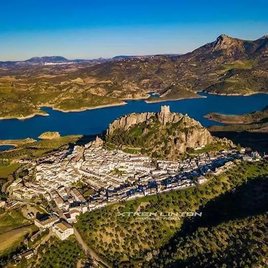 Las Casitas De La Esquina Zahara De La Sierra Spain